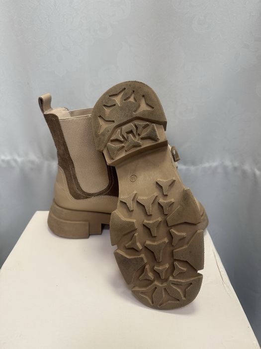 Дамски зимни  боти с грайферна подметка