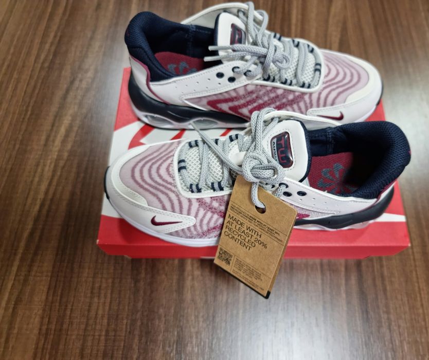 Чисто нови - Nike Air Max TW - phantom/team red-dark obsidian, 38 размер