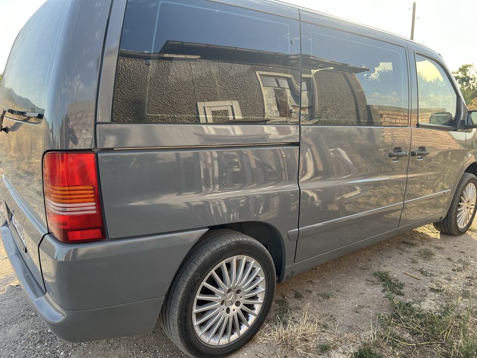 Продавам Mercedes V230