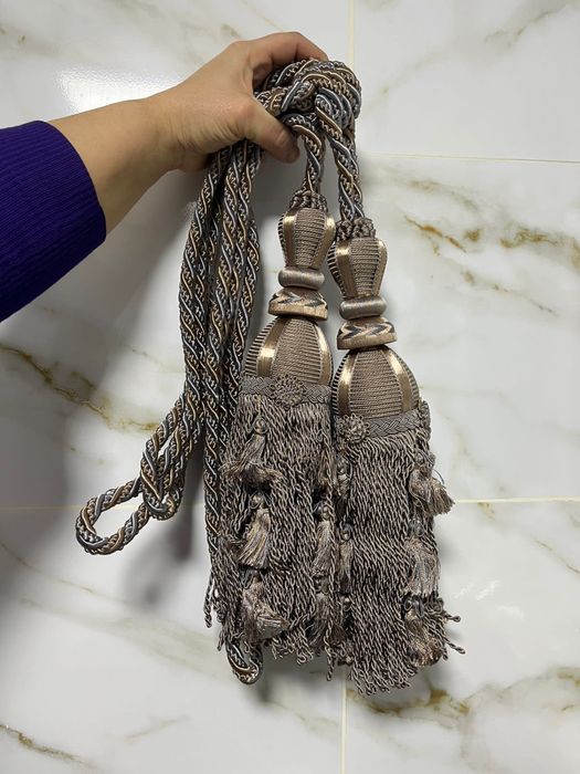 Срочно продам держатели для штор