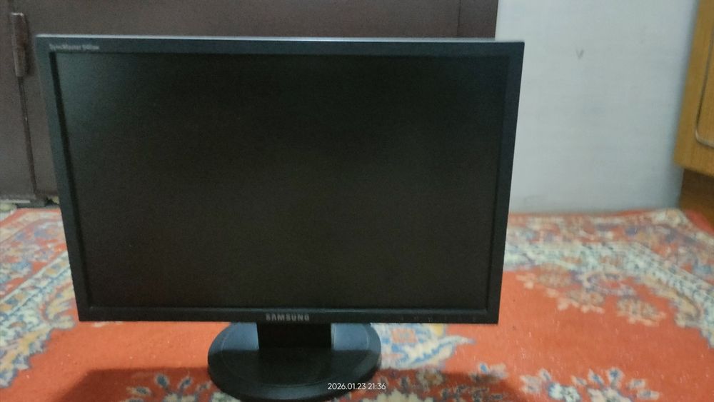 Продам 2 монитора