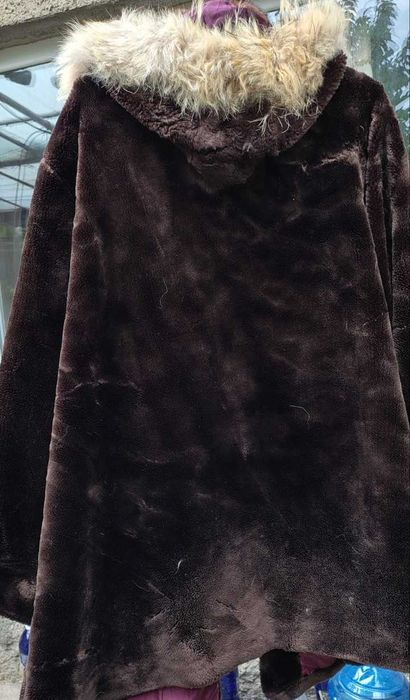 Зимни кожуси, различни цветове и материя