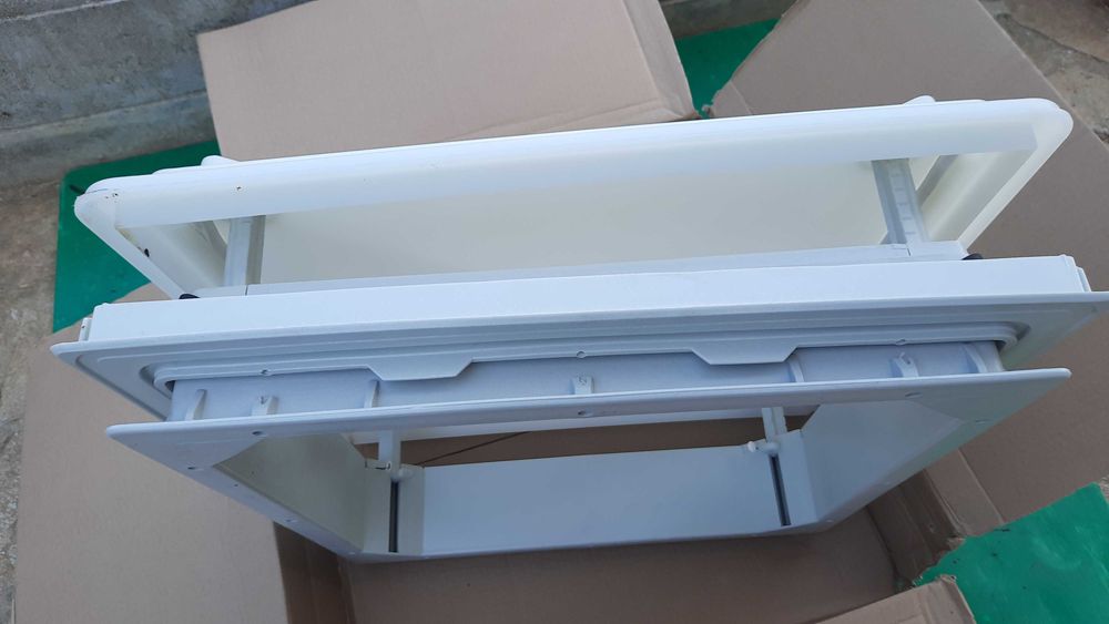 Покривен люк, капандура