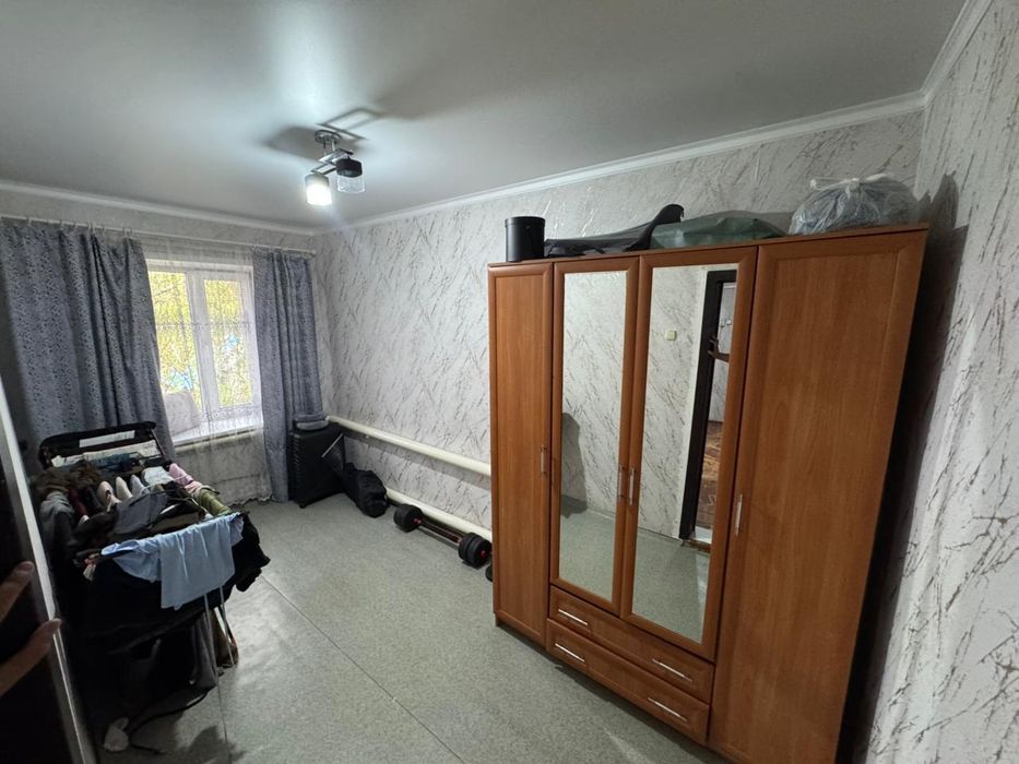 Продается 3х комнатная район 10 школы