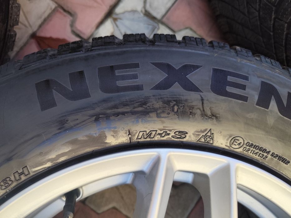 Jante 5×114,3 r16 Duster + anvelope 215 65 r16 m+s nexen !
