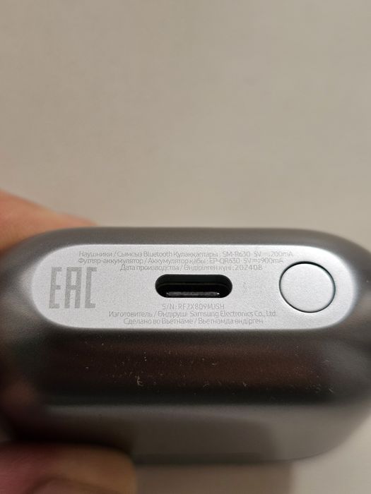 Продам наушники Samsung Buds 3pro