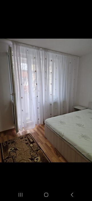 Închiriez garsoniera confort 1