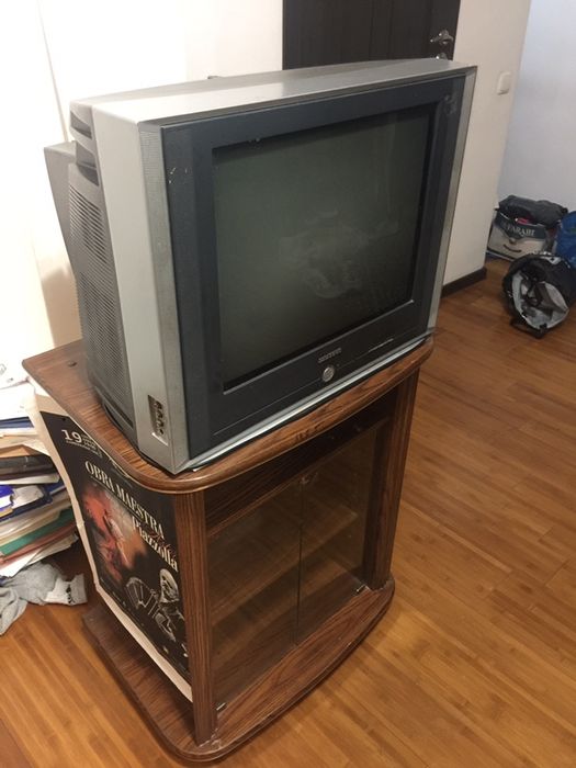 Продам Телевизор Samsung и DVD приставку