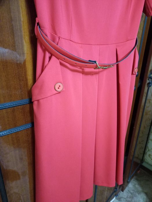 Платья,  коралловая