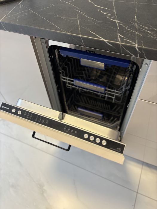Vand apartament sectorul 5 - Mai multe