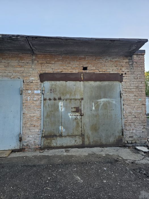 Гараж обл больница под джип ворота