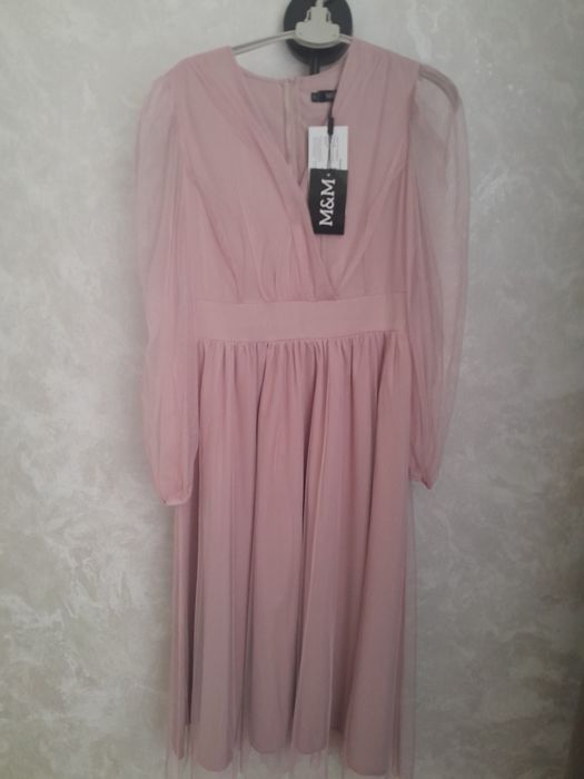 Продам новое платье