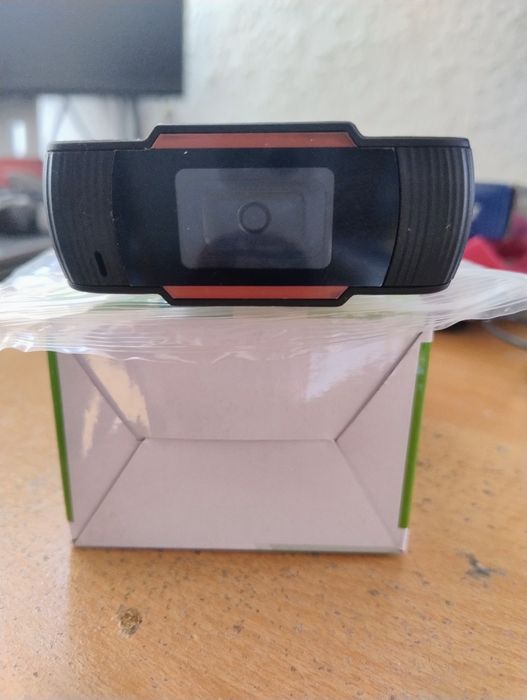 Уеб камера с HD резолюция