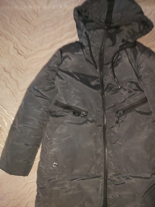 Продаю куртку на мальчика 8-9лет