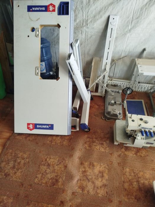 Продам промышленный оверлок SHUNFA FA-50