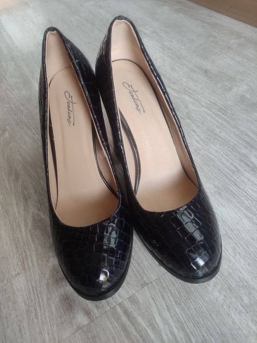 Официални Tendenz като нови 38 н