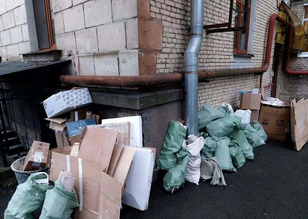 Вывоз мусора в Актобе. Свои Газели и грузчики. Срочный выезд.