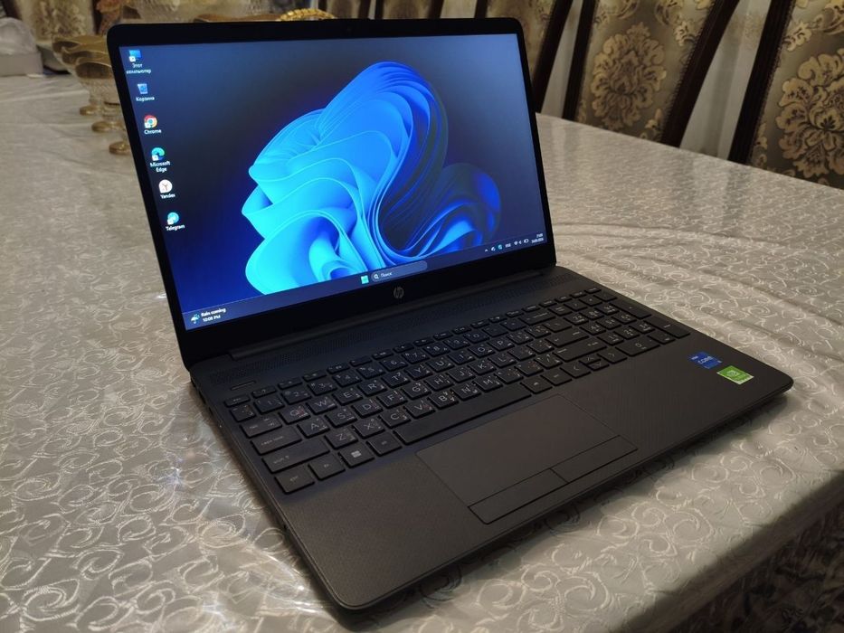 HP Laptop 15 (Core i5 11-gen, 8/512GB)