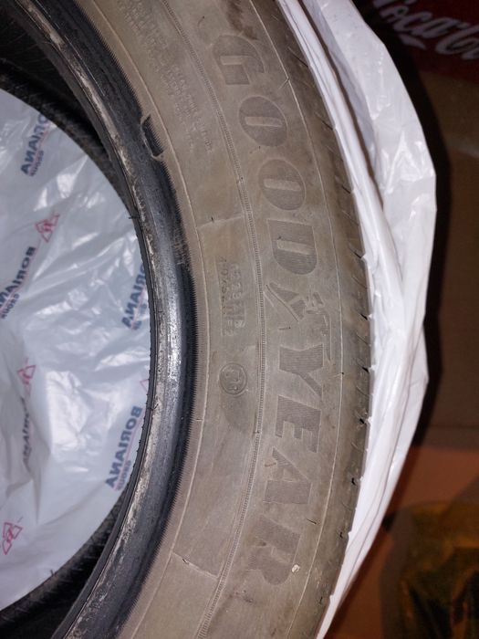 4 бр.Goodyear EfficientGrip Performance 2