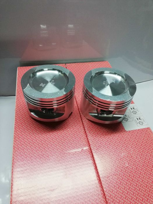 Поршня Audi 2.6, 2.8