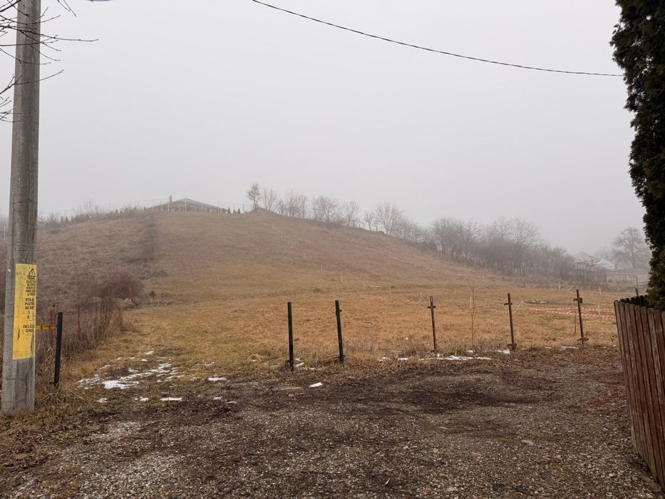 Teren de vanzare in cartierul primaverii