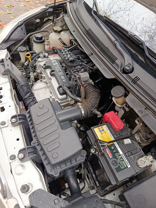 Продается Спарк 1 позиция в хорошем состоянии количество хозяев 2