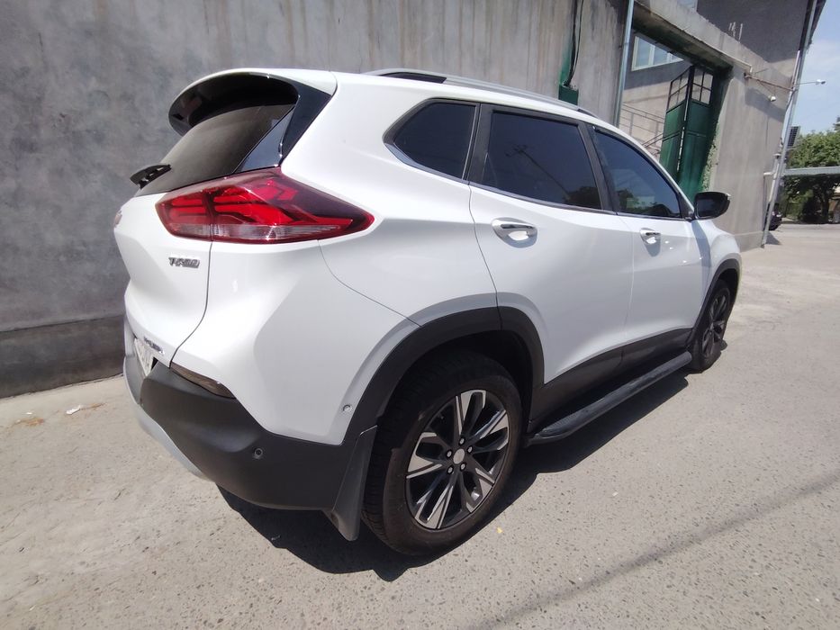 Tracker 2  premier plus 2025