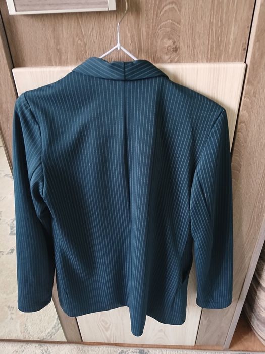 Продаю подростковый пиджаки