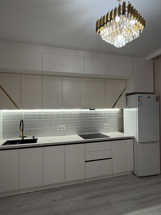 Материал акрил+крашенный МДФ