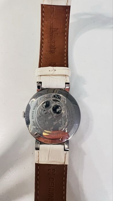 Часы женские Сваровски