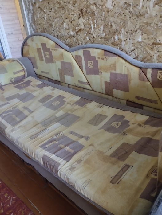 Отдам   даром  тахту