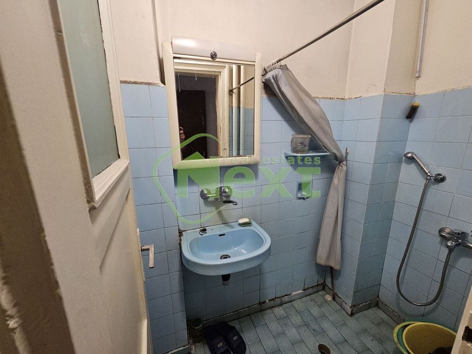 Продава се Тристаен апартамент в София, Център - 100 кв.м за 2295 €/кв.м - Снимка #3