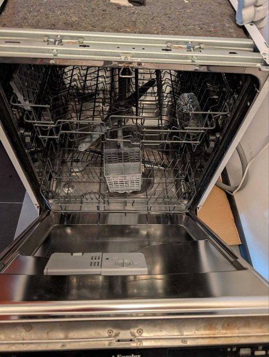 Съдомиялна машина за вграждане. За ремонт/части. Eurolux DW12-CBE7