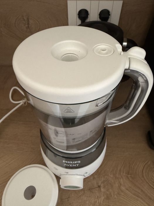 Уред за готвене на пара на Philips Avent