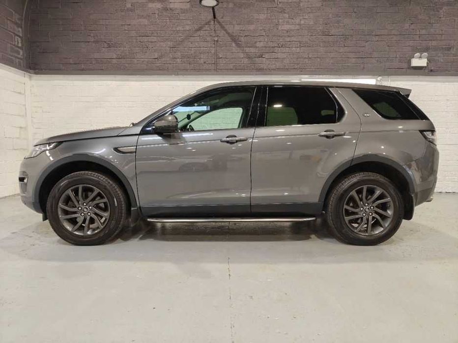 Странични степенки за Land Rover Discovery Sport L550 (2014–2019) – Черни със сребрист кант