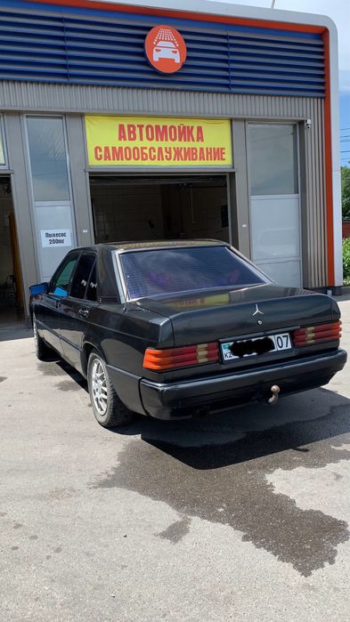 Мерседес 190