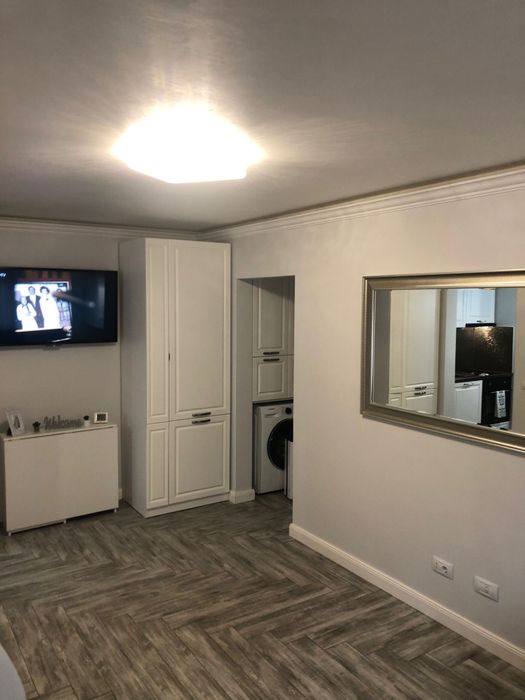 Inchiriez apartament