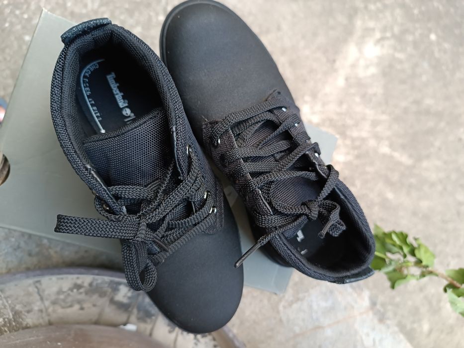 Детски спортни обувки