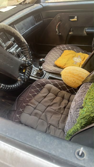 Продам Срочно Ауди Б 4 93 г  2 куб