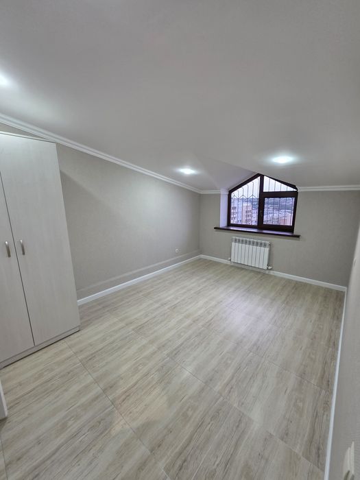 Продается новая квартира 4х комнатная, 136м² с ремонтом.