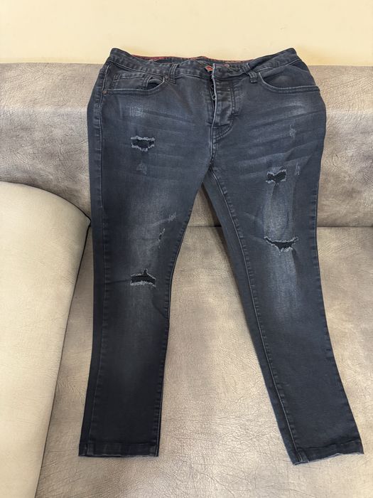 Детски дънки размер 32 в син и черен цвят