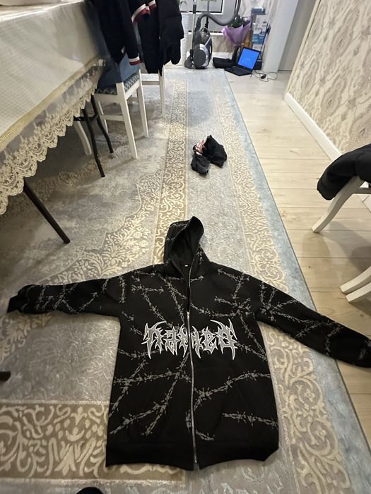 Худи стильные продаю