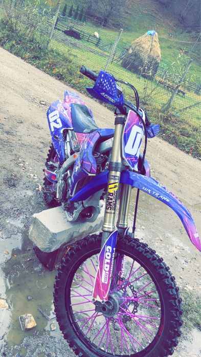 Vând yamaha yzf 300