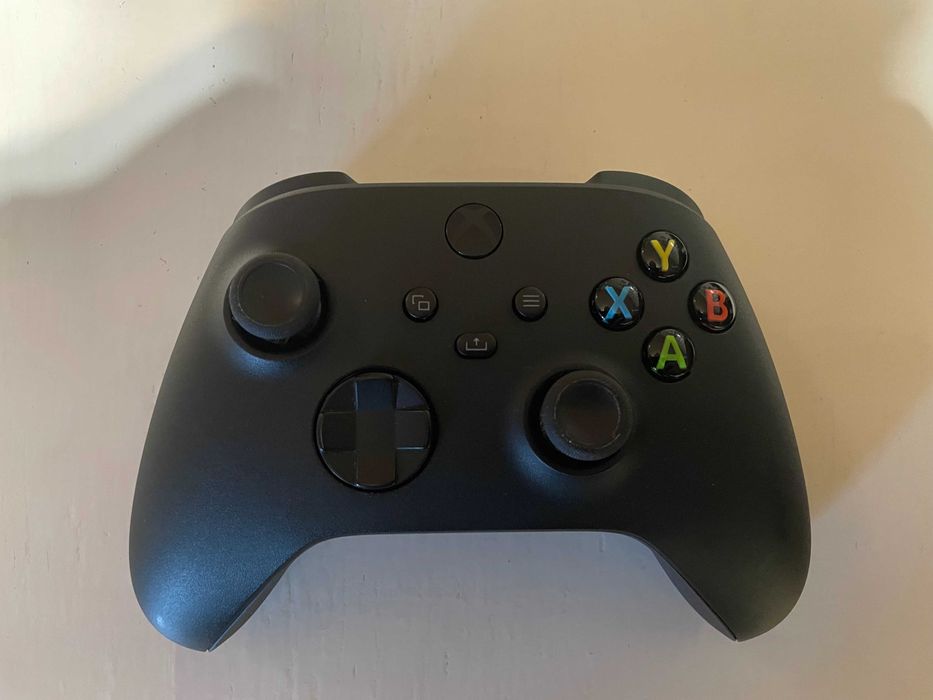 Xbox Series X 1TB - Отлично състояние + Battlefield 6 Phantom Edition