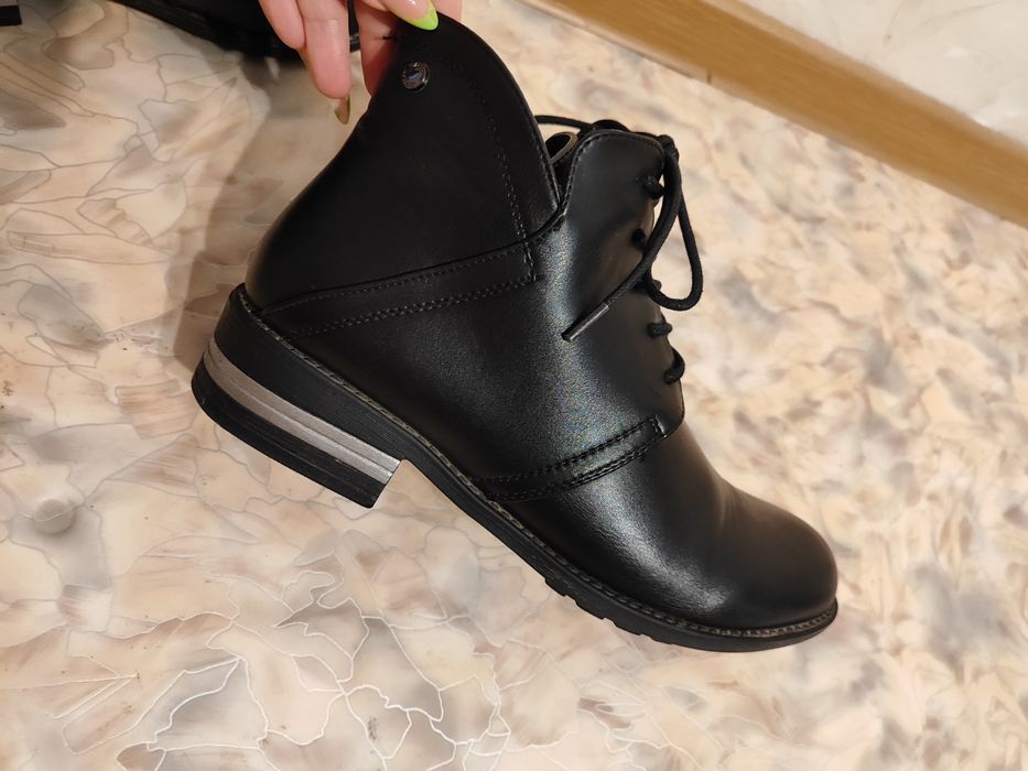 кожаные ботинки весна осень 40.5./ 41
