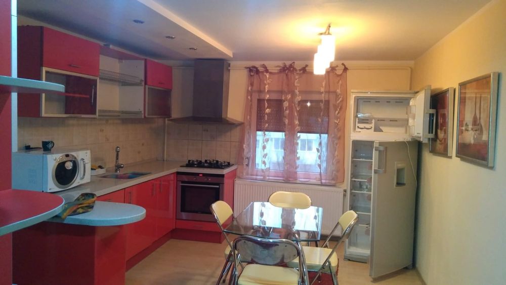 Apartament de închiriat