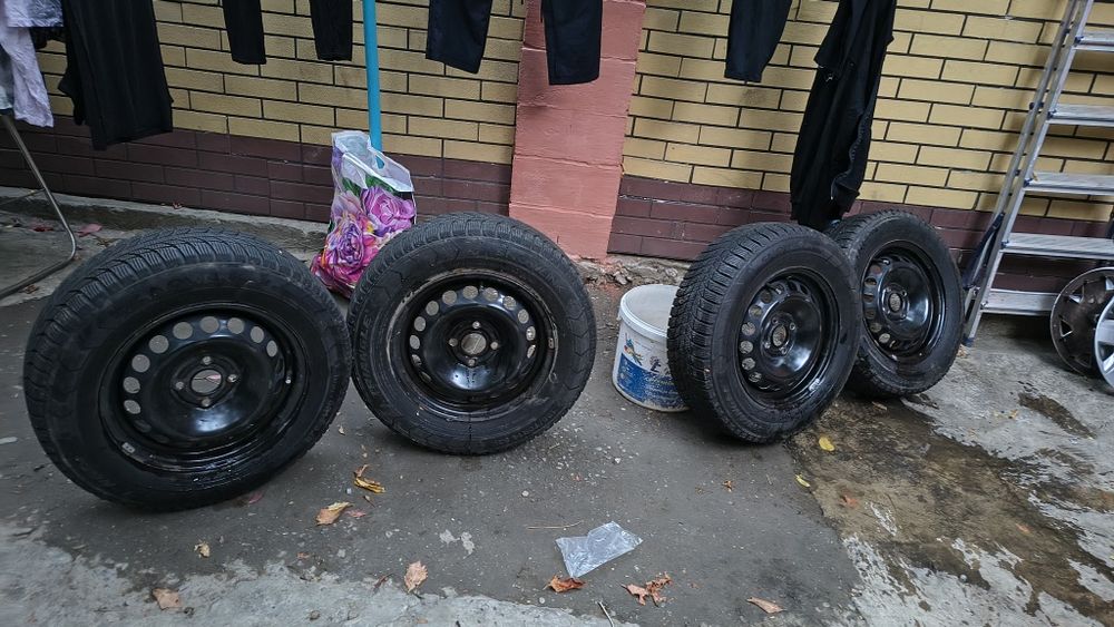 Продам шины с дисками