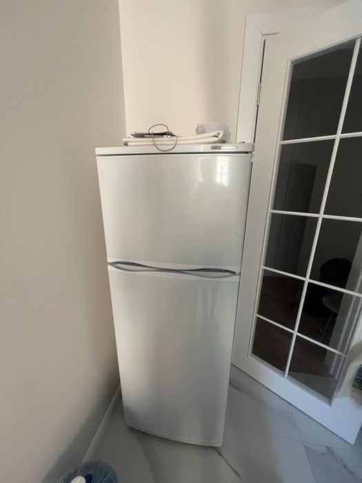 Холодильник двухкамерный