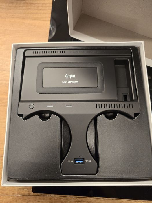 Wireless зарядно g01 g02 x3 x4 bmw