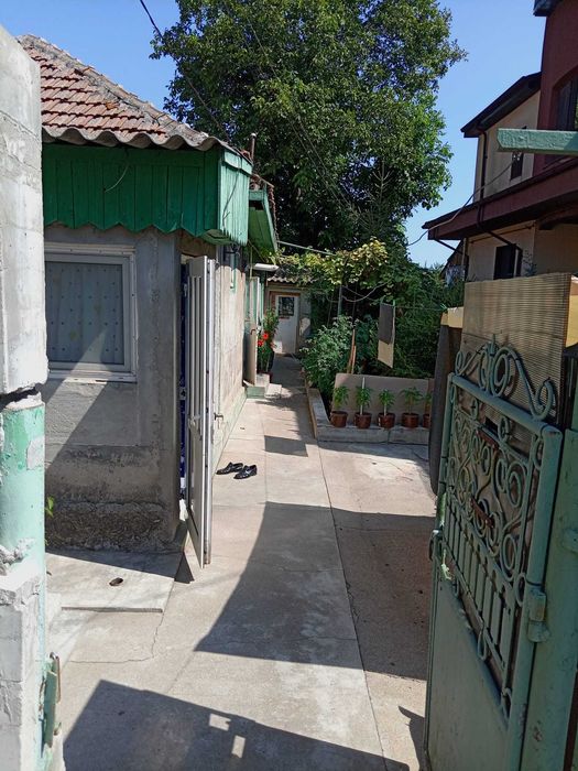 Casa de vânzare km 5 constanta 190.000 euro/meșterul Manole in fața porții statie de microbuz/501m2 ideal investiție mini pensiune/apart hotel